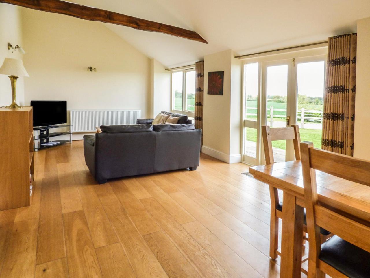 The Cart Shed Villa High Catton Buitenkant foto